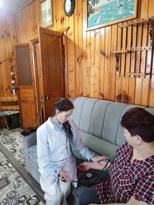 Арбашта табиблар пациентларның өйләренә килеп тикшерде