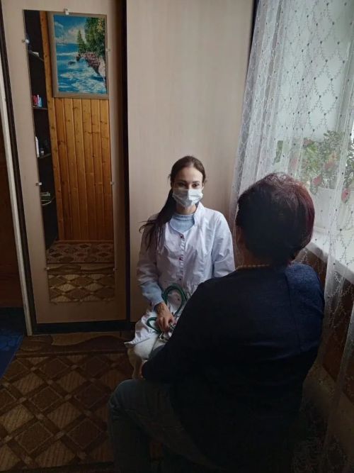 Арбашта табиблар пациентларның өйләренә килеп тикшерде