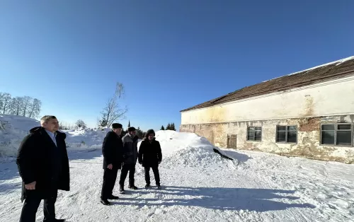 Яңгул авылындагы иске клуб бинасында капиталь ремонт эшләре башланды
