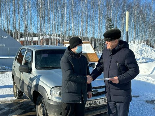 Балтачлылар махсус хәрби операция зонасына «Шевроле-Нива» машинасын озатты