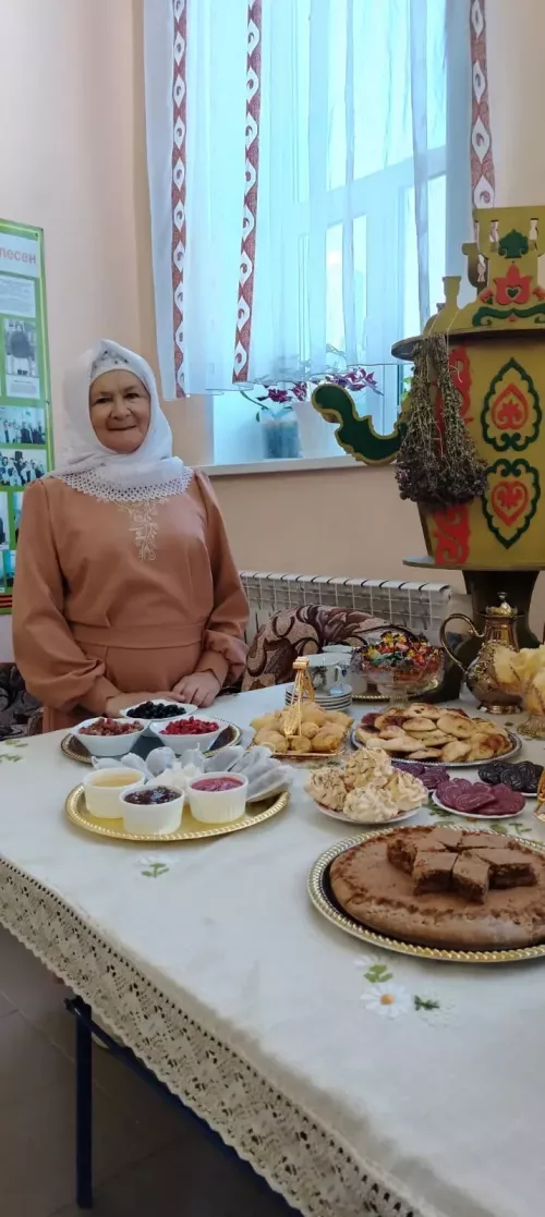 Әниемә карап сокланам!