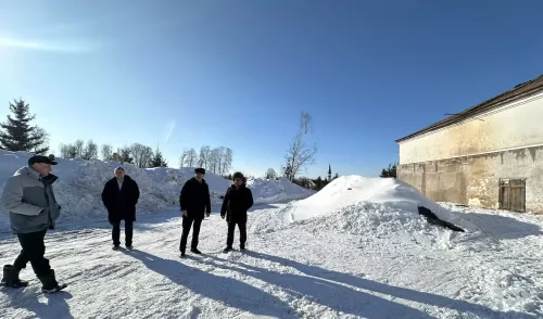 Яңгул авылындагы иске клуб бинасында капиталь ремонт эшләре башланды