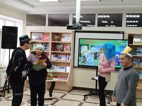«Фикердәш» клубы вәкилләре «Язлар безгә Тукай белән килә» дип исемләнгән әдәби кунакханәдә булды