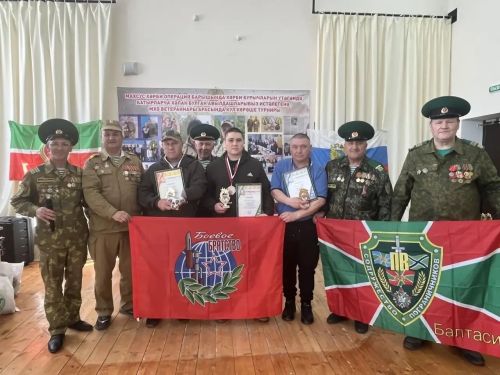 Чапшарда батырларча һәлак булган егетләр истәлегенә кул көрәше буенча турнир узды