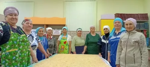 Борнакта егетләр өчен кабат өй токмачлары кискәннәр