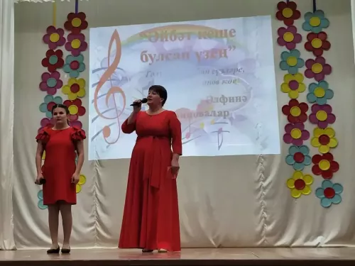 Нөнәгәр авылы мәдәният йортында «Бердәмлектә - безнең көчебез» дип аталган зур концерт булды