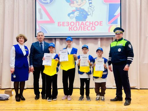 «Куркынычсыз тәгәрмәч» сыный да, бүләкли дә