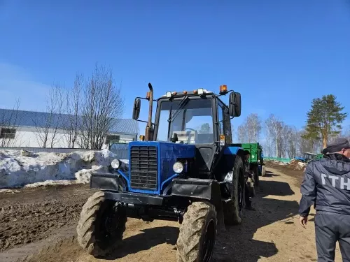 “Сосна” җәмгыятендә 38 трактор һәм 28 арба техник күзәтү үтте