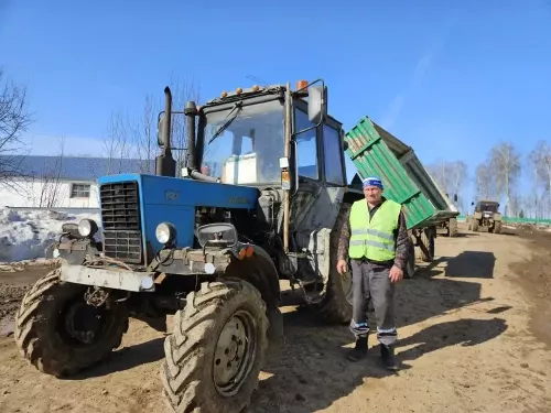 “Сосна” җәмгыятендә 38 трактор һәм 28 арба техник күзәтү үтте