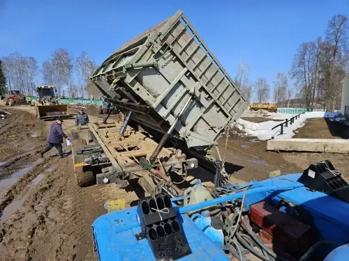 “Сосна” җәмгыятендә 38 трактор һәм 28 арба техник күзәтү үтте