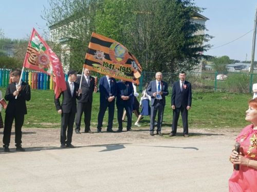 Митинглар бездә дә матур узды
