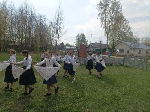 Митинглар бездә дә матур узды