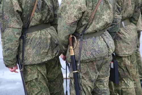 Кемне армиягә алалар, кемгә отсрочка бирелә?