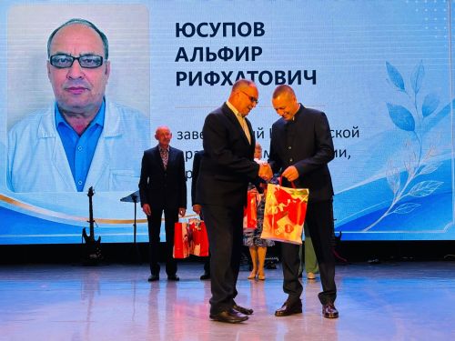 Бүген Балтач  мәдәният үзәгендә районның медицина хезмәткәрләре бәйрәм итте