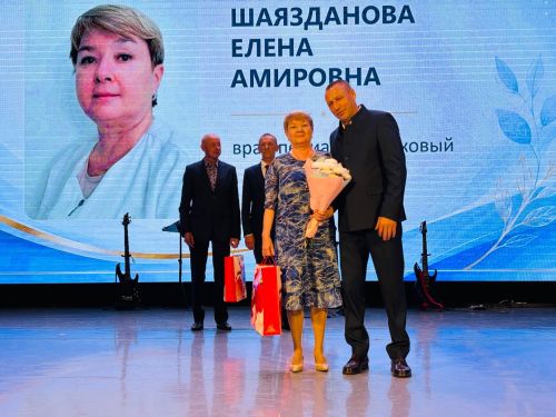 Бүген Балтач  мәдәният үзәгендә районның медицина хезмәткәрләре бәйрәм итте