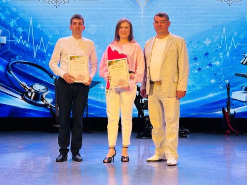 Бүген Балтач  мәдәният үзәгендә районның медицина хезмәткәрләре бәйрәм итте