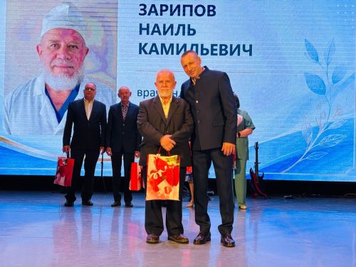 Бүген Балтач  мәдәният үзәгендә районның медицина хезмәткәрләре бәйрәм итте