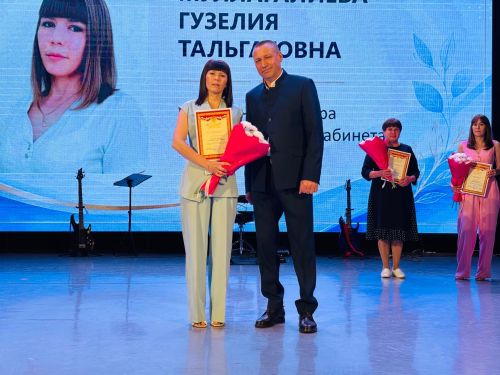 Бүген Балтач  мәдәният үзәгендә районның медицина хезмәткәрләре бәйрәм итте