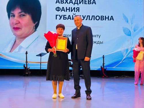 Бүген Балтач  мәдәният үзәгендә районның медицина хезмәткәрләре бәйрәм итте