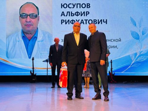 Бүген Балтач  мәдәният үзәгендә районның медицина хезмәткәрләре бәйрәм итте
