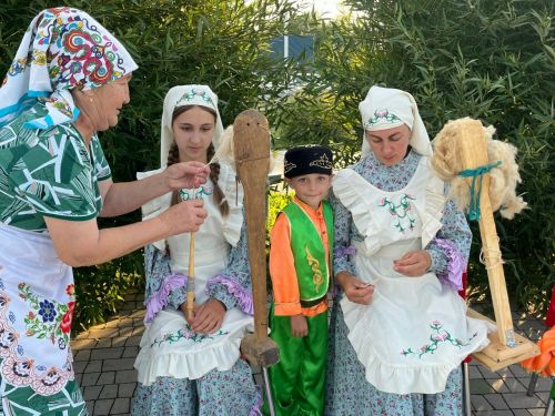 Балтач яшьләре онытыла барган һөнәрләргә яңа сулыш өрде