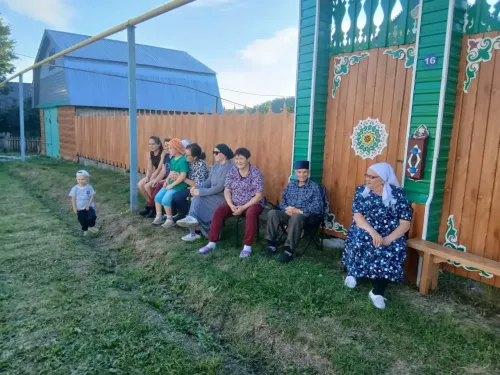 Көектә балалар өчен матур чара уздырганнар
