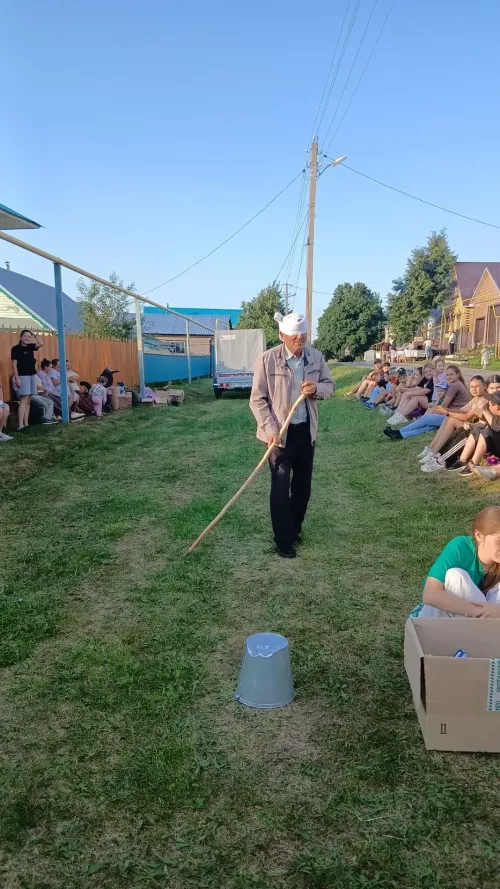 Көектә балалар өчен матур чара уздырганнар