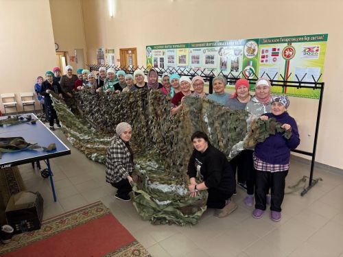Норма волонтерлары махсус хәрби хезмәттәге егетләребезгә гел ярдәм итеп тора