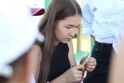 Балтач яшьләре уникаль брелоклар ясыйлар
