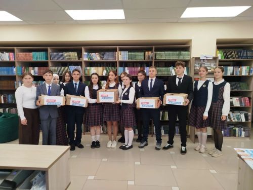 Балтач китапханәсе махсус хәрби операциядәге егетләргә гуманитар ярдәм тутыруны оештырды