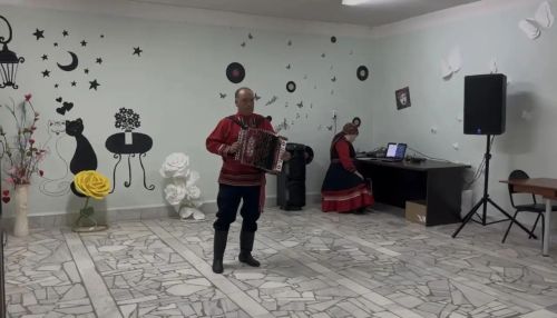 «Наз» кабат моңга күмелде
