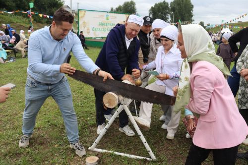 Бөрбаш авылында Россиякүләм мөселман балалар Сабан туе узды