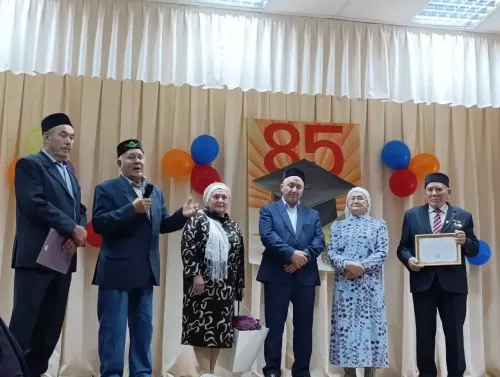 Рәфхәт Зариповка 85 яшь