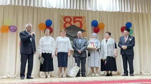 Рәфхәт Зариповка 85 яшь
