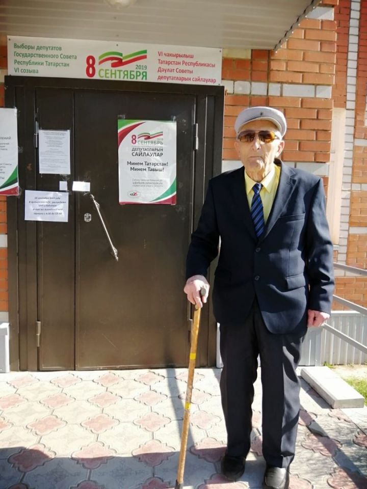 92-летний Гарифзян Галиев сам приходит на выборы