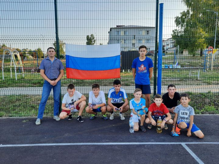22 август-Россия Федерациясенең Дәүләт флагы көне.