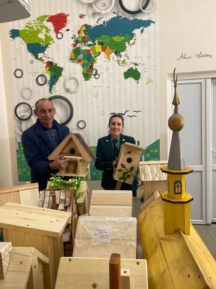 Балтач сыерчык ояларына баеды (фото)