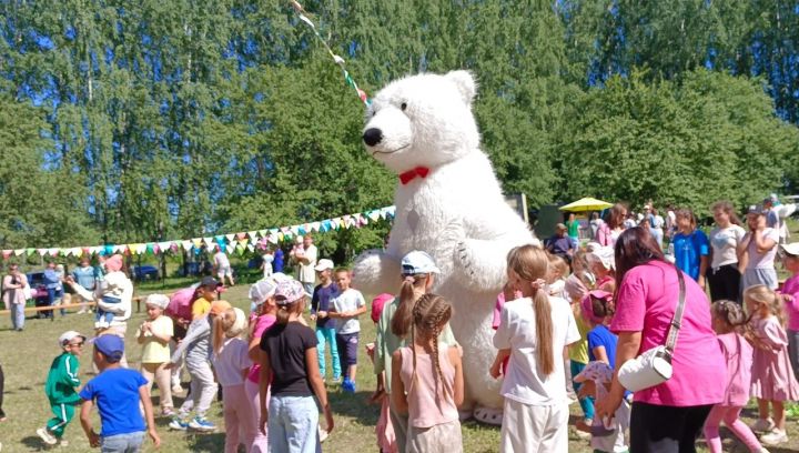 «Нылпиослэн сяськаё вакытсы мед кыстӥськоз» (+фото)