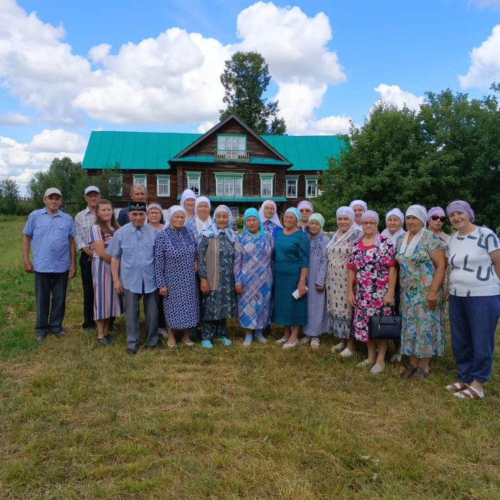 Чепья өлкәннәре Шодага сәяхәт кылган