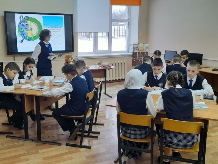 Норма мәктәбенә Казан университеты укытучылары кайтты