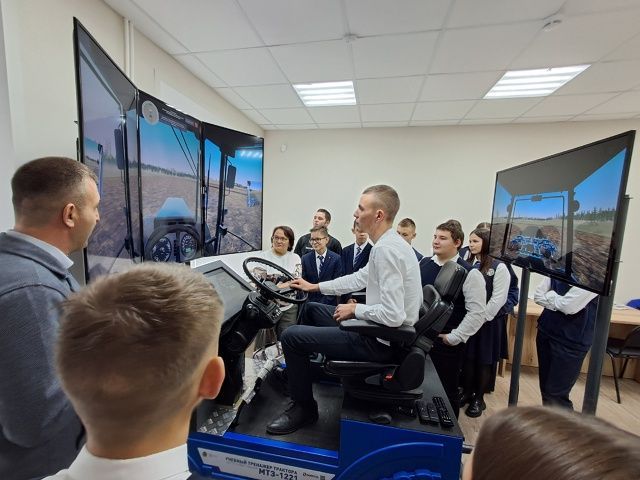 Балтач гимназиясе укучылары Арча аграр-сәнәгать һөнәр көллиятенең икенче филиалында кунакта булган