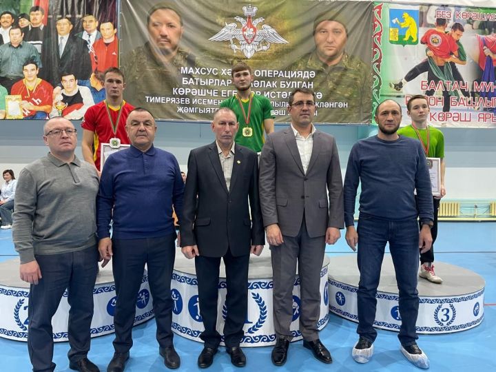 Көрәш ярышларының командалар арасында җиңүчеләре билгеле