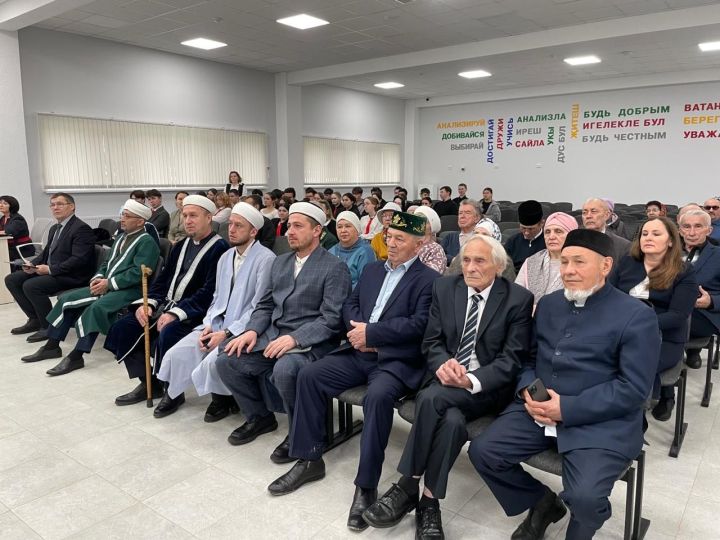 Арча аграр-сәнәгать һөнәр көллиятендә Габдрахман Ишморатовка багышланган  фәнни-гамәли конференция узды