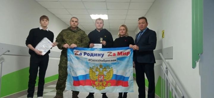 Арча аграр-сәнәгать һөнәр көллиятенең икенче филиалы егетләрен хәрбиләр бүләкләде