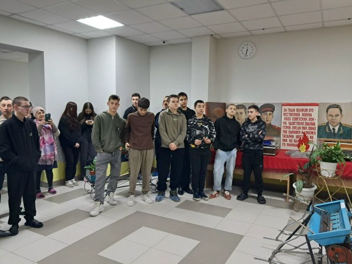 Арча аграр-сәнәгать һөнәр көллиятенең 2нче филиалында укучылар, ата-аналары кунакта булды