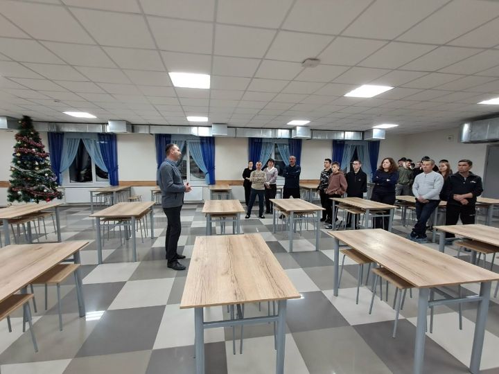 Арча аграр-сәнәгать һөнәр көллиятенең 2нче филиалында укучылар, ата-аналары кунакта булды