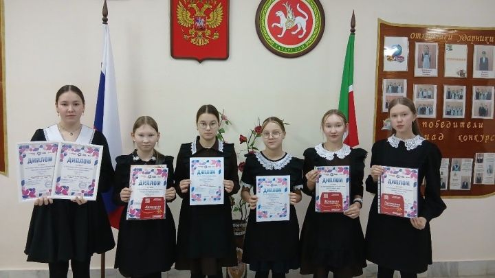 «Пыриськыны эн кышкалэ, мылкыдъёстэс эн ватэ, шара малпаське но творчествоеныды данъяське!»