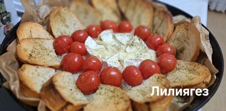 Лилия Әскаровадан  камамбер сыры белән бик тәмле ризык