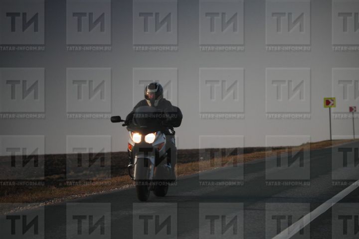 Мотоциклчы гаебе белән ике кешенең гомере өзелгән