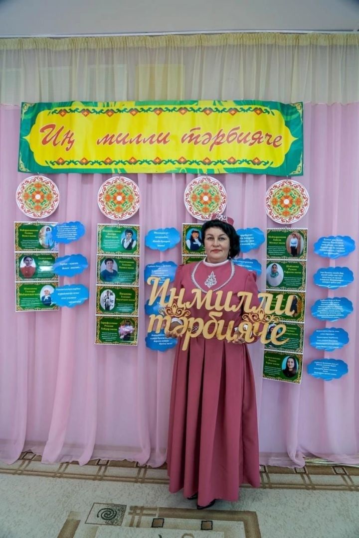 «Иң милли тәрбияче- 2025» бәйгесендә Альбина беренче урын  яулады